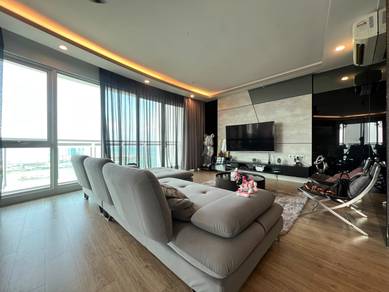 Condominium For Sale in Gurney Paragon