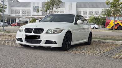 BMW 320i 20i M SPORTS (CKD) in Bangi, SGR
