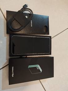 Samsung Z Flip 6