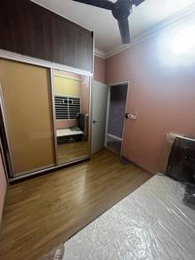 Room in Shah Alam, SGR