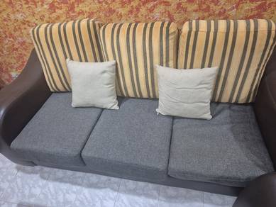 Sofa for sale (urgent)