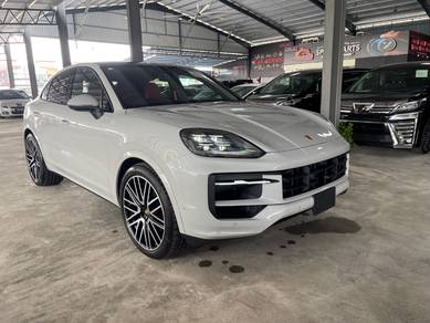 Porsche Cayenne BASE in Kajang, SGR