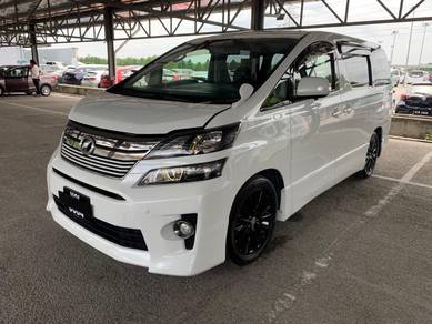 Toyota Vellfire Z GOLDEN EYES in Puchong South, SGR