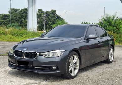 BMW 330e 30E SPORT (CKD) in Kajang, SGR