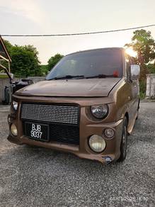 Perodua Kenari EZ AERO in Dengkil, SGR