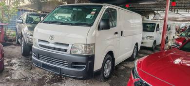 Toyota Hiace in Old Klang Road, KUL