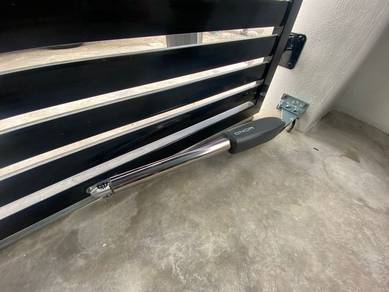 Autogates 712 Automated system for swing & folding