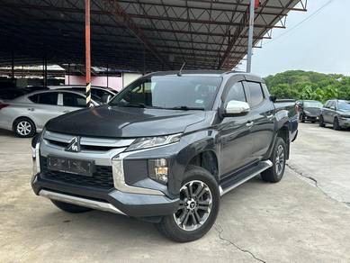 Mitsubishi Triton VGT PREMIUM in Gombak, KUL