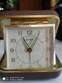 Retro 70s Seiko travel alarm clock japan
