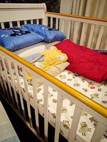 Katil Kayu Baby Cot