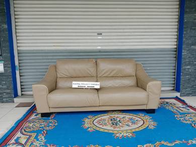 Naufal perabut terpakai sofa 