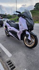 Yamaha XMAX