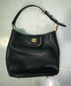 COACH Willow Grained Leather Bucket Bag