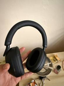 Sony XM5 Headphones