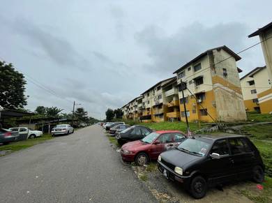 Flat For Sale in Bandar Selesa Jaya