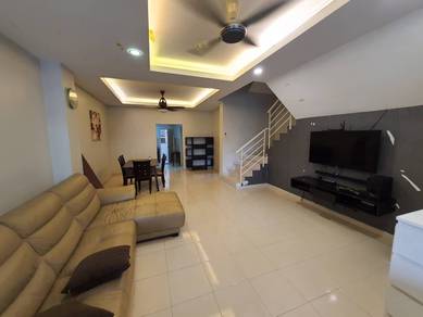 Townhouse For Sale in Seri Kembangan,SGR