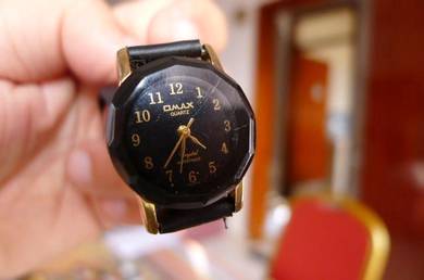 Omax Quartz Small Round Dial Watch