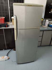 Peti Sejuk Hitachi 2 Pintu