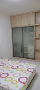 Condominium For Rent in De Rozelle