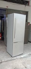 Panasonic 2pintu peti ais sejuk 299L terbaik