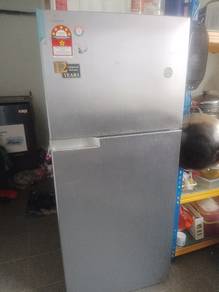 2pintu peti sejuk
