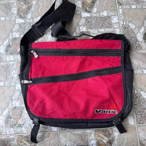 Vans Messenger Sling Bag