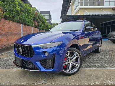 Maserati Levante S GRANLUSSO in Kota Damansara, SGR