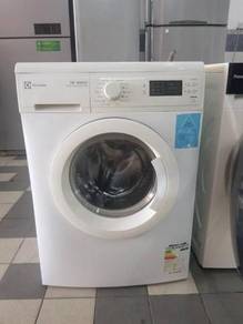 Washing Mesin Basuh Front Load Electrolux machine
