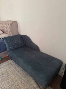 Sofa to let go