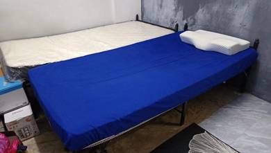 Katil Besi Boleh Lipat