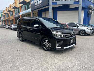 Toyota Voxy ZS KIRAMEKI II in Batu Caves, SGR