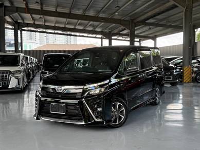 Toyota Voxy ZS KIRAMEKI III in Plentong, JHR