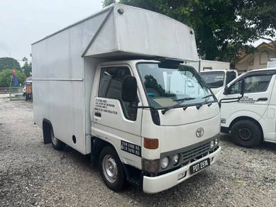 Toyota dyna Ly100 luton box