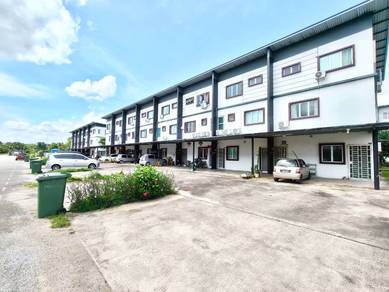 Townhouse Condo For Sale in Wassion Avenue