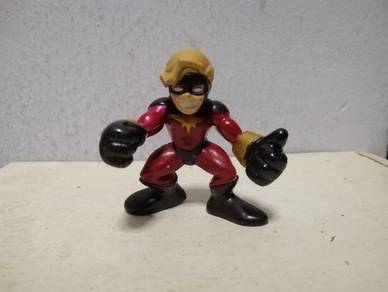 2009 Hasbro Marvel Figurine Captain Marvel