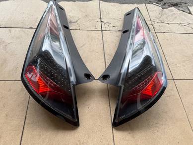 No 23-7-5 Fairlady Z33 350Z Aftermarket Rear Lamp