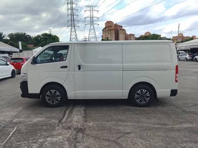 Toyota Hiace in Selayang, SGR