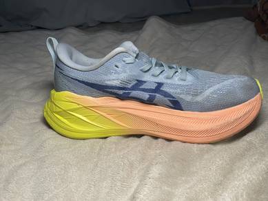 Asics Superblast