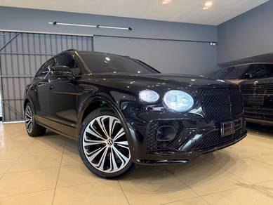 Bentley Bentayga V8 FIRST EDITION in Petaling Jaya, SGR