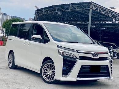 Toyota Voxy X in Serdang, KUL