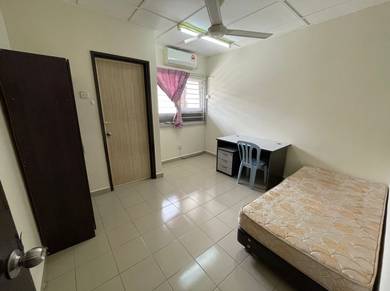 Room in Petaling Jaya, SGR