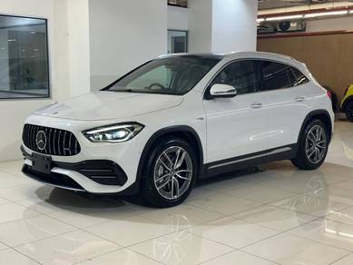 Mercedes Benz GLA35 35 AMG 4 MATIC in Kota Damansara, SGR