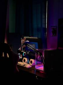 Gaming/Streaming/Editing PC setup with Monitors