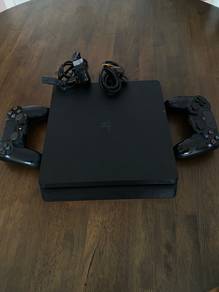 PS4 Slim Black