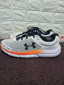 uk10 Under Armour Charged Assert 10 Running