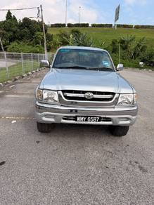 Toyota Hilux SR TURBO in Kajang, SGR