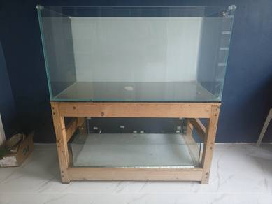 Selling Aquarium