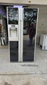 Refrigerator Hitachi 2door fridge side by side