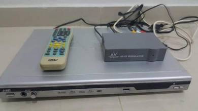 A&E DVD player with AV-RF Modulator & Remote Contl