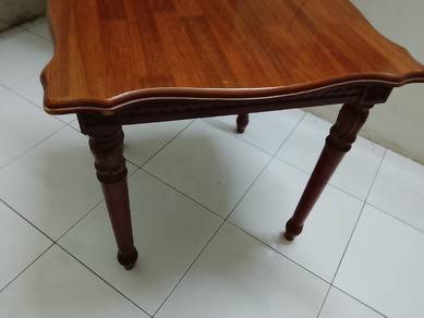 meja kayu 